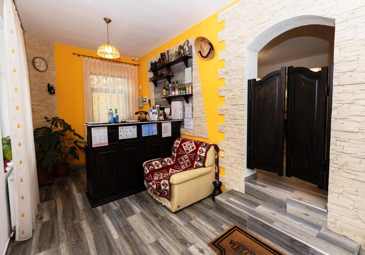 Stejarul Lui Andrei Hotel Izvoarele  Luaran gambar