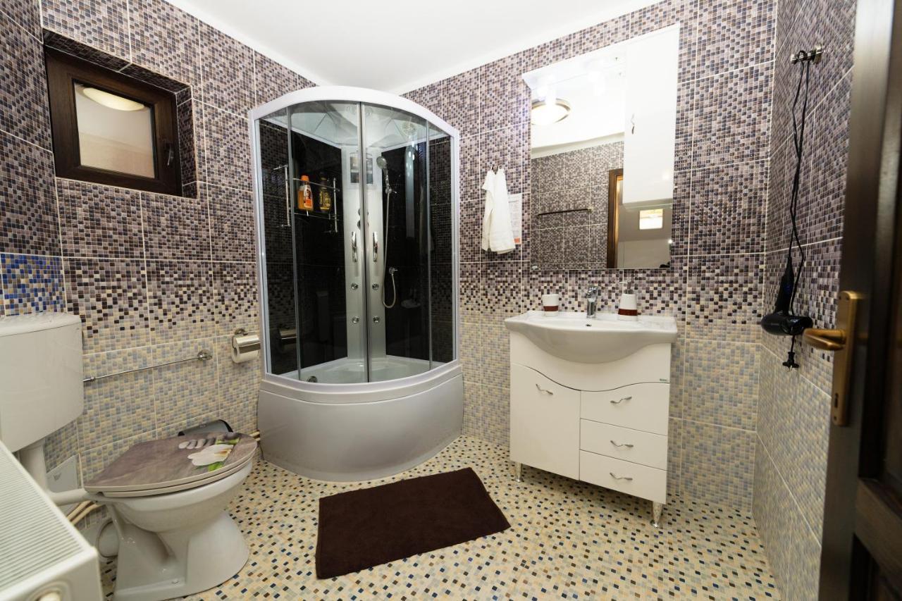 Stejarul Lui Andrei Hotel Izvoarele  Luaran gambar