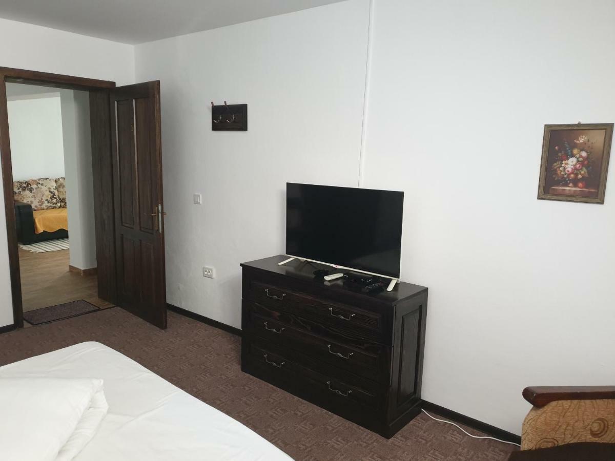 Stejarul Lui Andrei Hotel Izvoarele  Luaran gambar